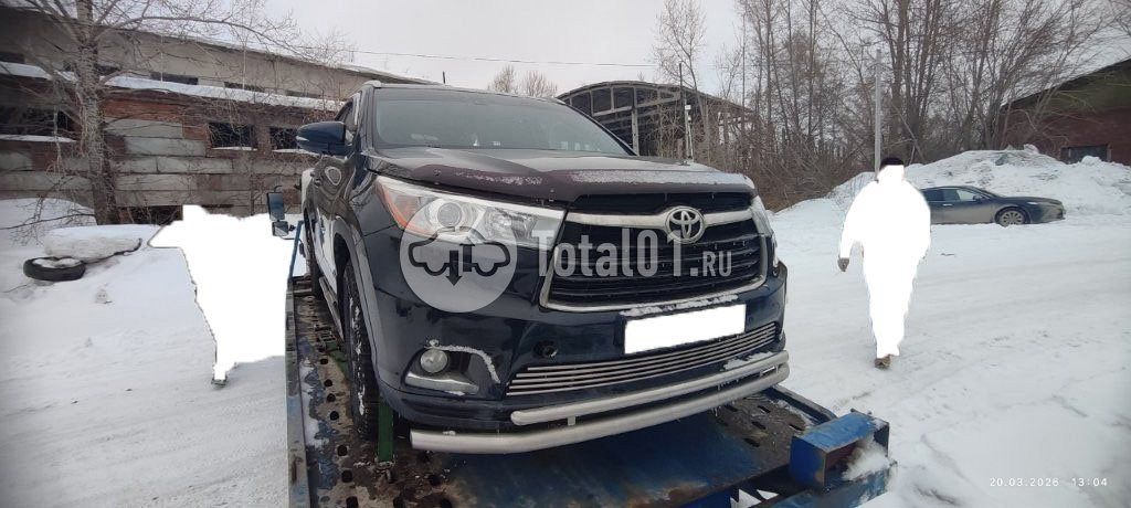 Фото Toyota Highlander 2