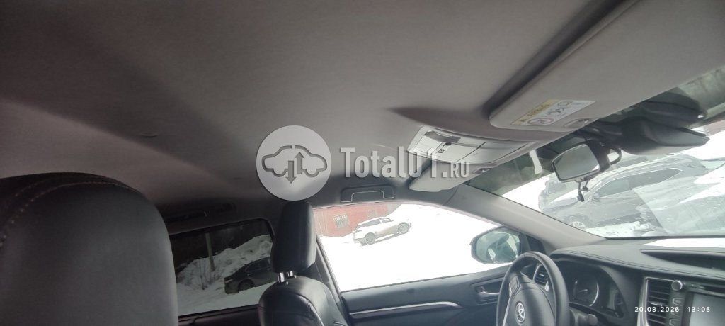 Фото Toyota Highlander 24