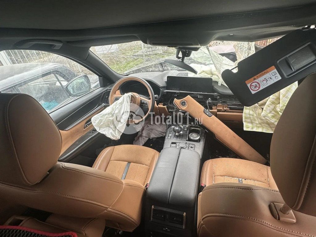 Фото Mazda CX-90 14