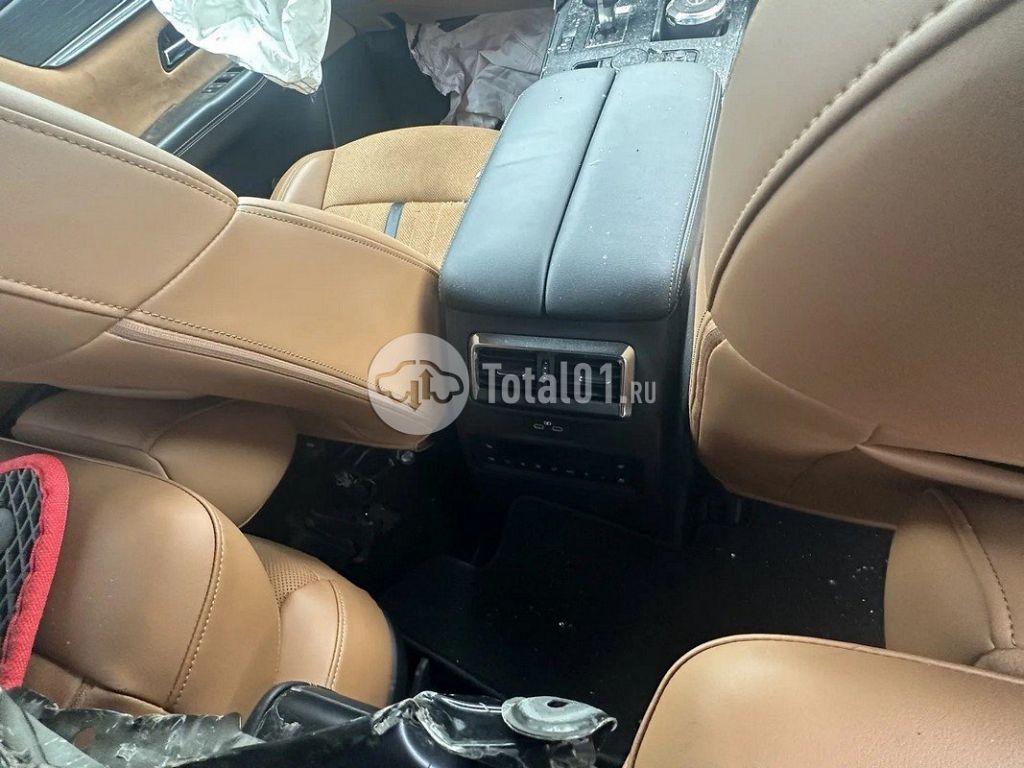 Фото Mazda CX-90 26