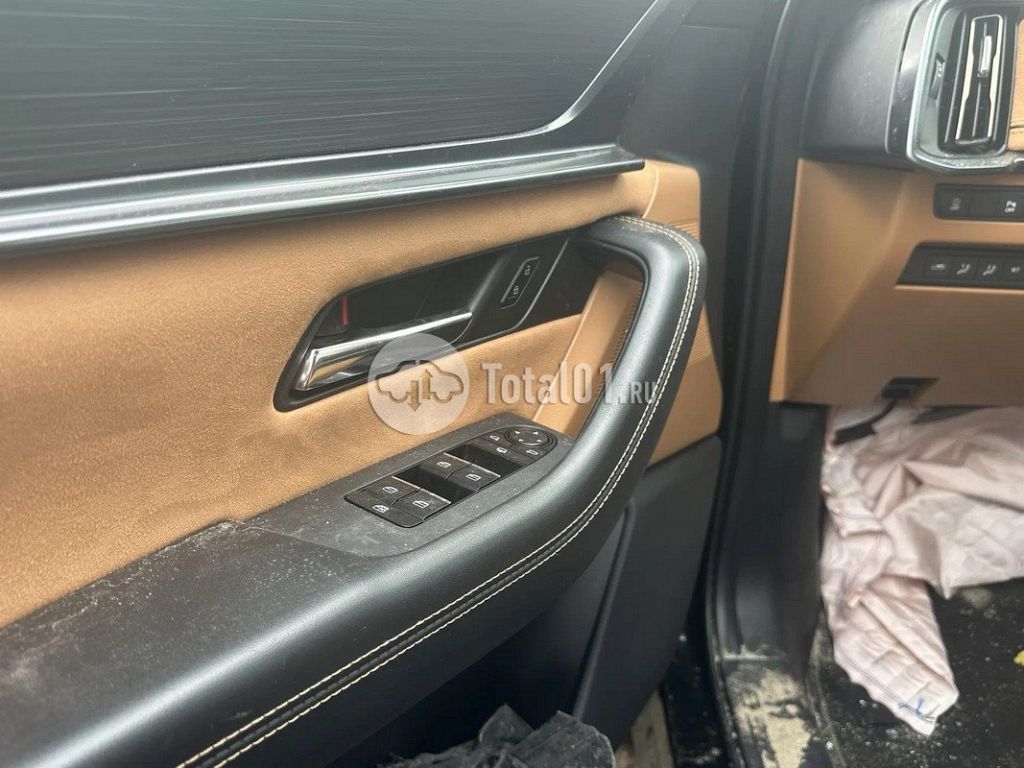 Фото Mazda CX-90 30