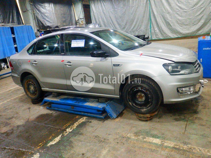 Фото Volkswagen Polo 10