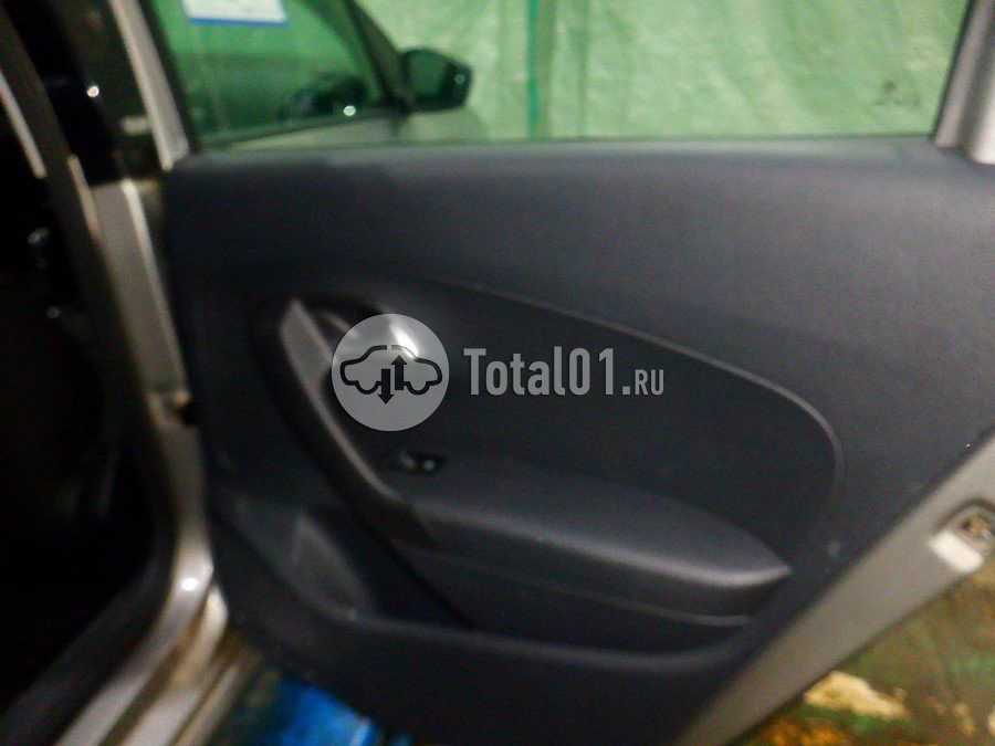 Фото Volkswagen Polo 32
