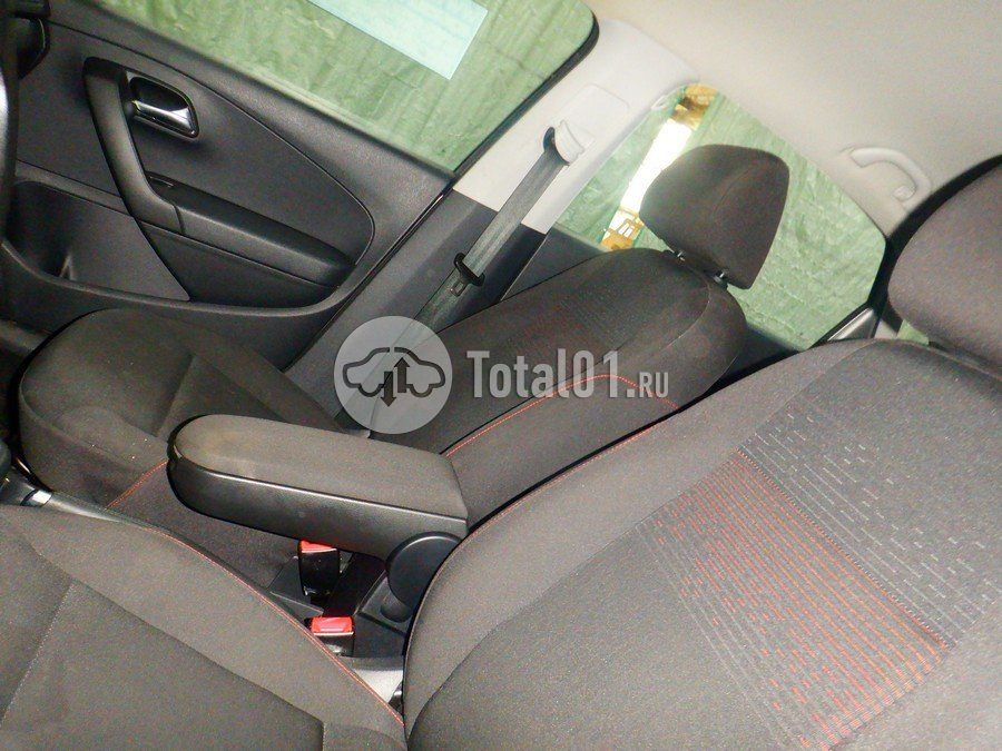 Фото Volkswagen Polo 60