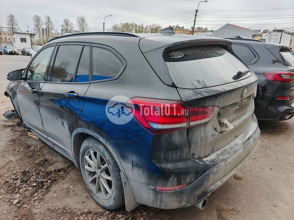Фото BMW X1 8
