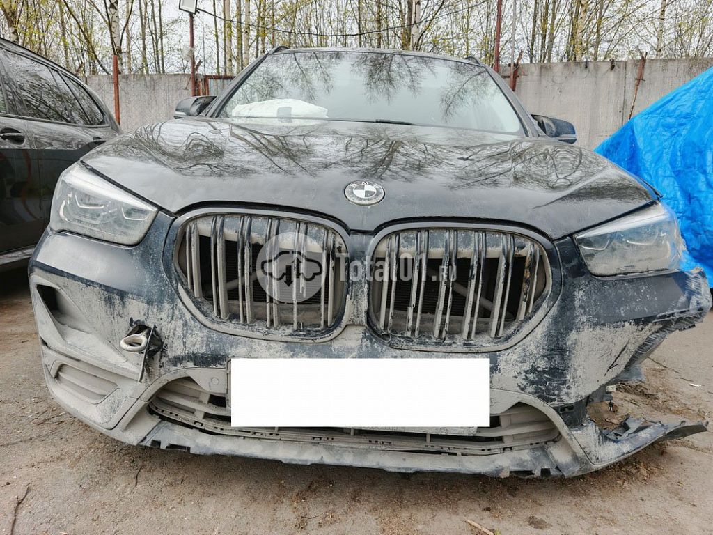 Фото BMW X1 12