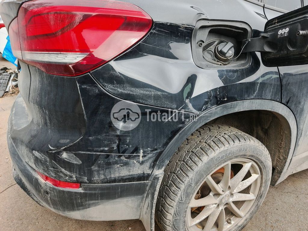 Фото BMW X1 30