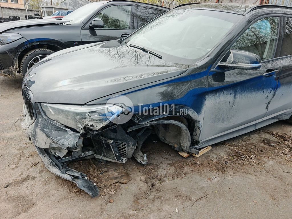 Фото BMW X1 50