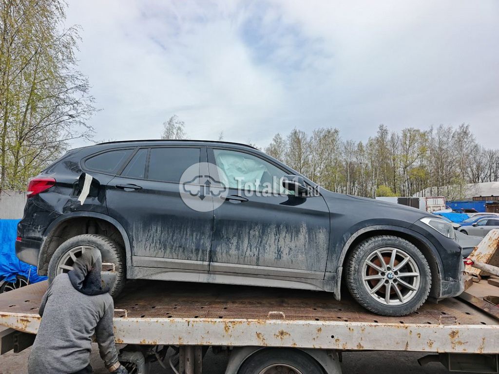 Фото BMW X1 112