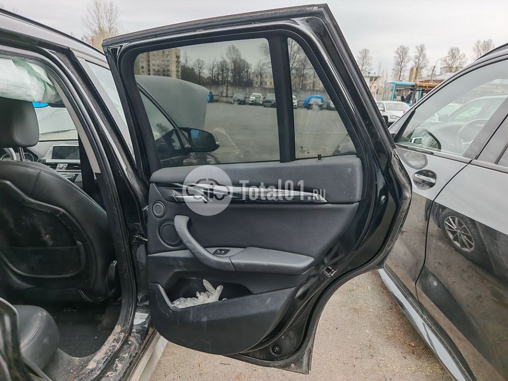 Фото BMW X1 122