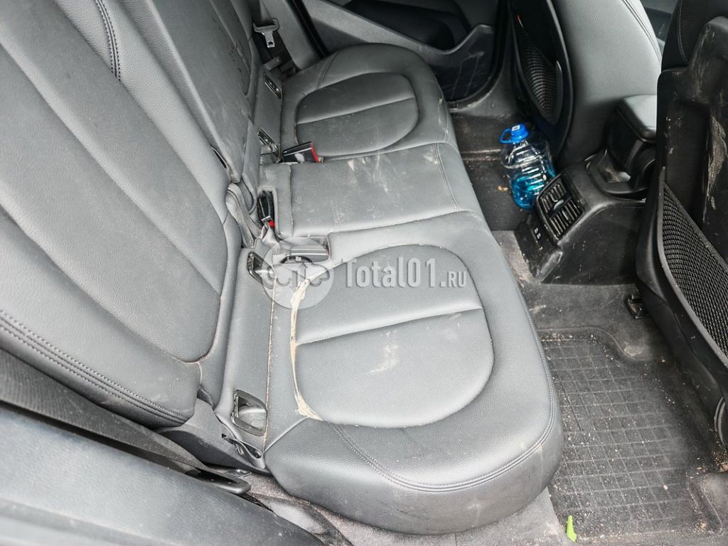 Фото BMW X1 128