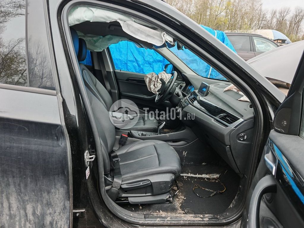 Фото BMW X1 136