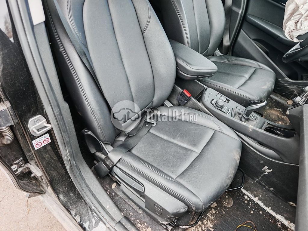 Фото BMW X1 144