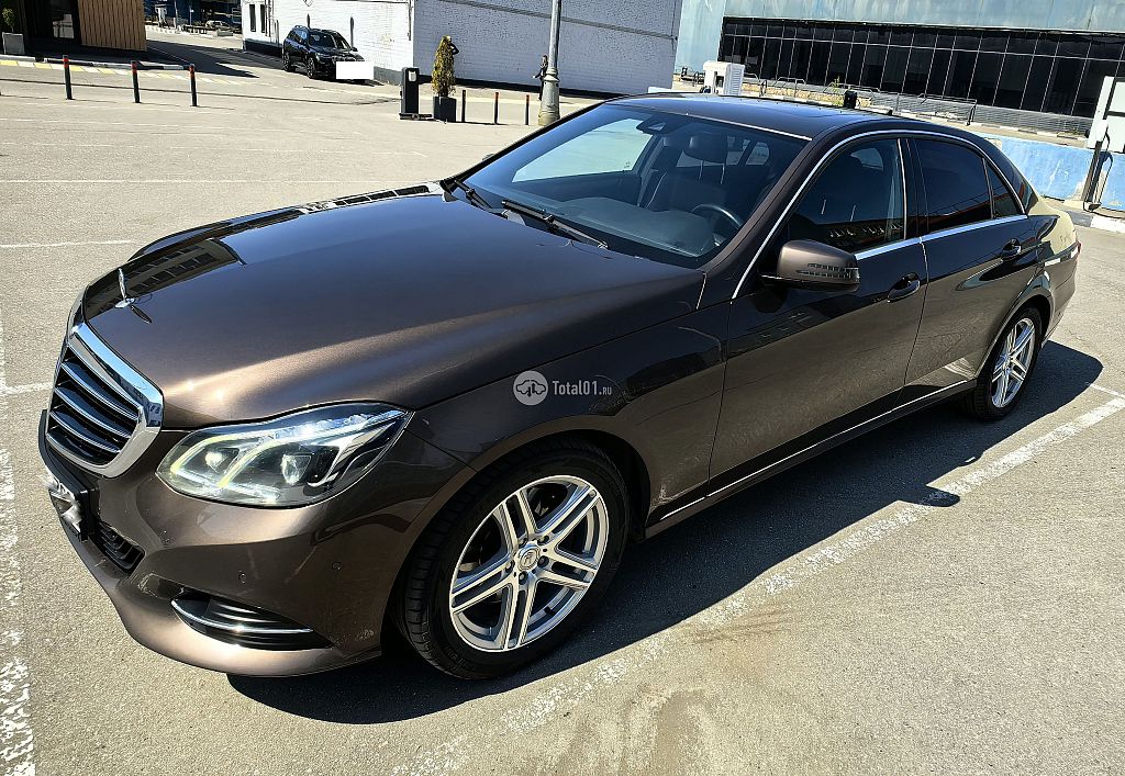 Фото Mercedes-Benz E-класс 2