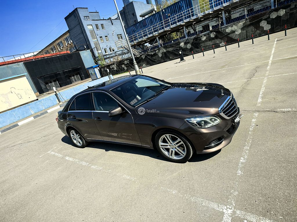 Фото Mercedes-Benz E-класс 12