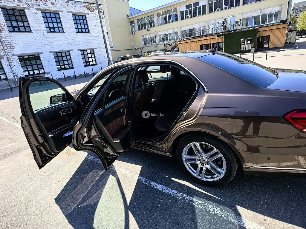 Фото Mercedes-Benz E-класс 22