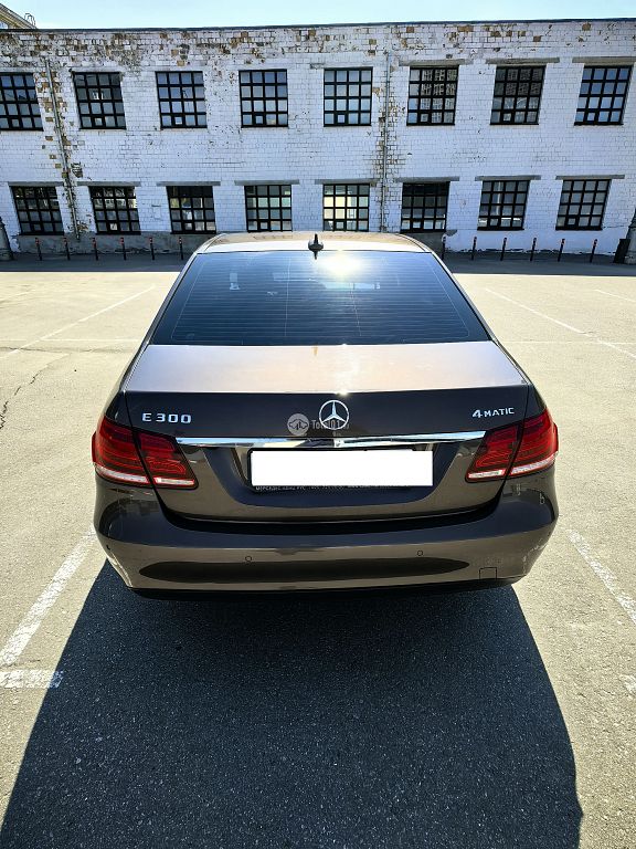Фото Mercedes-Benz E-класс 24