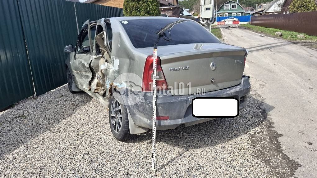 Фото Renault Logan 4