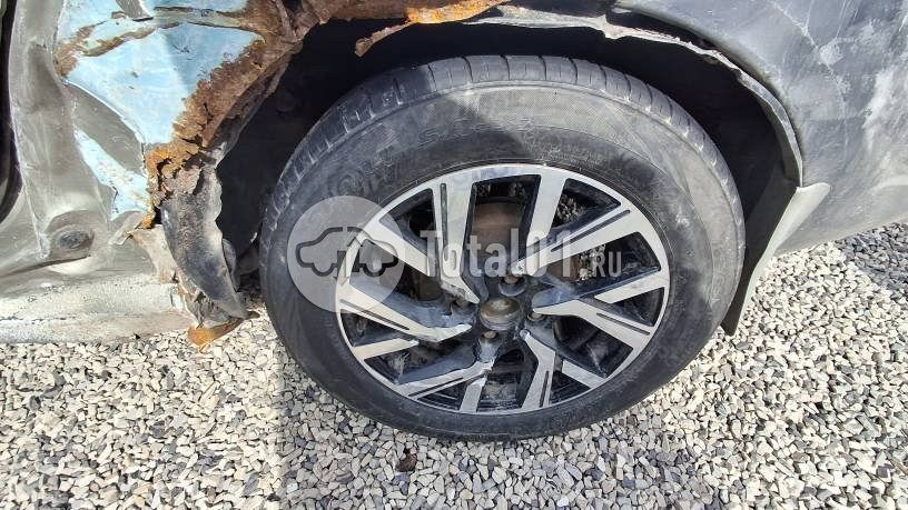 Фото Renault Logan 12