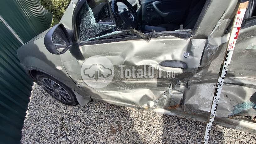 Фото Renault Logan 28