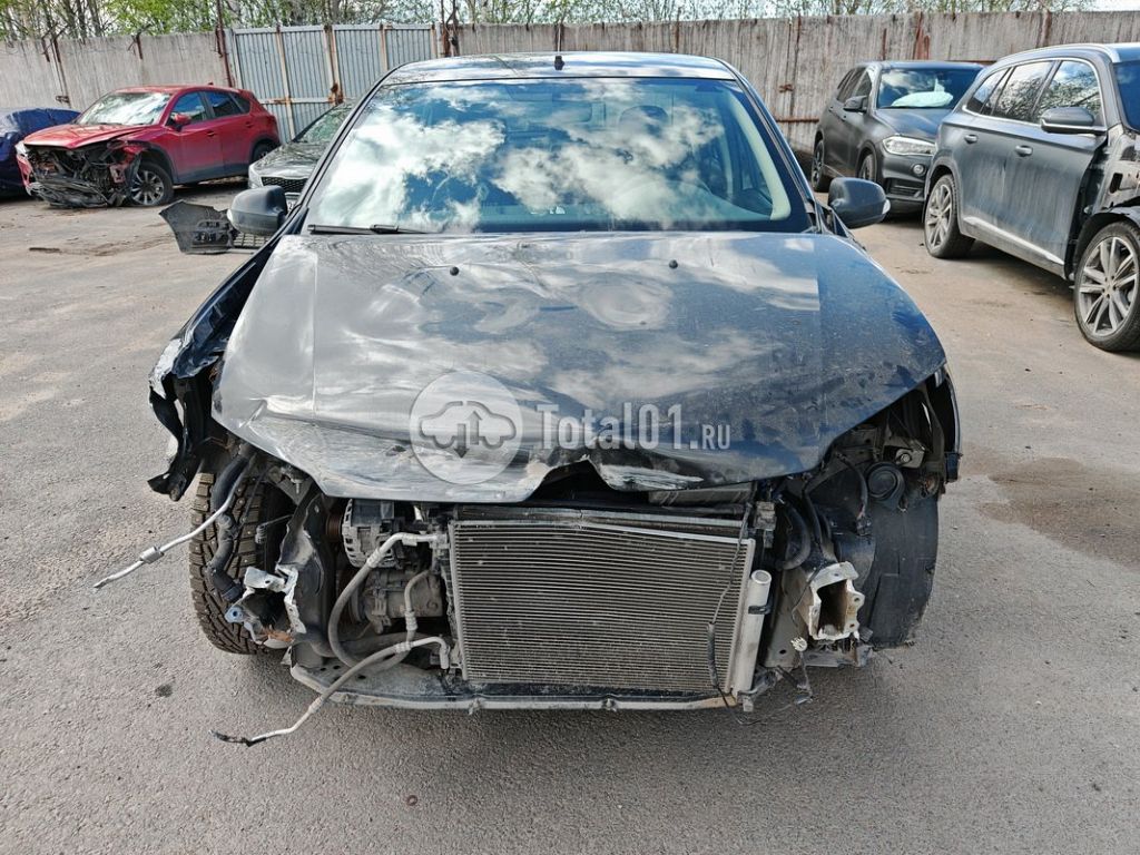 Фото Renault Logan 4