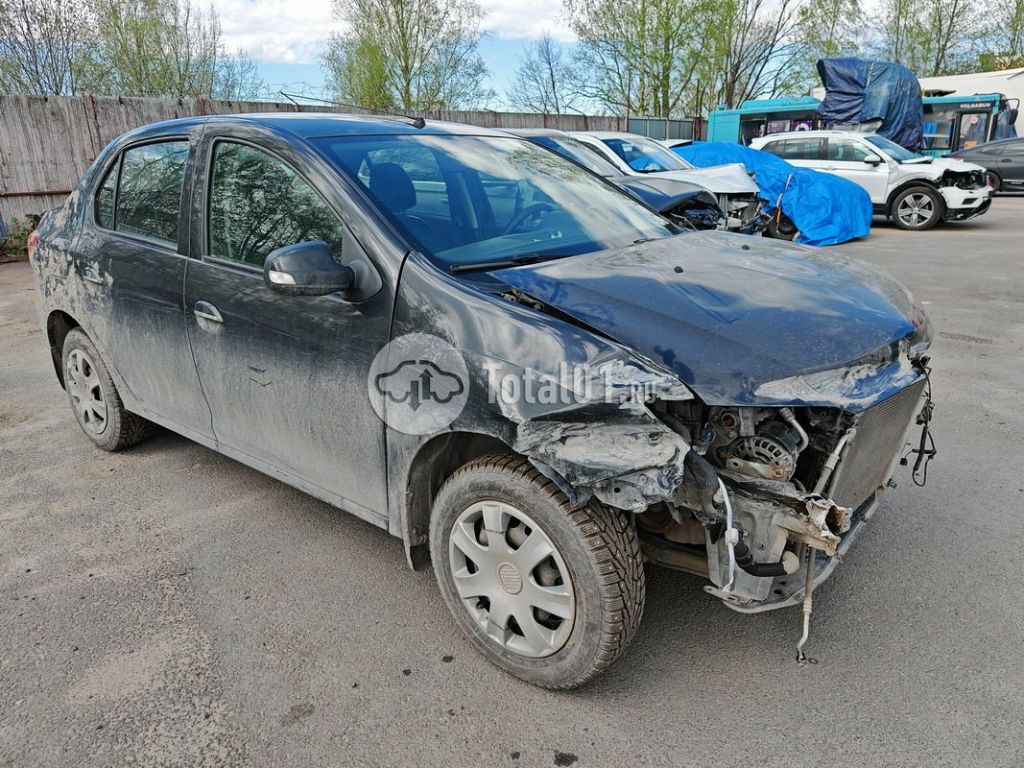Фото Renault Logan 26
