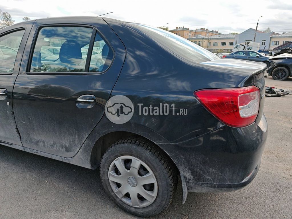 Фото Renault Logan 32