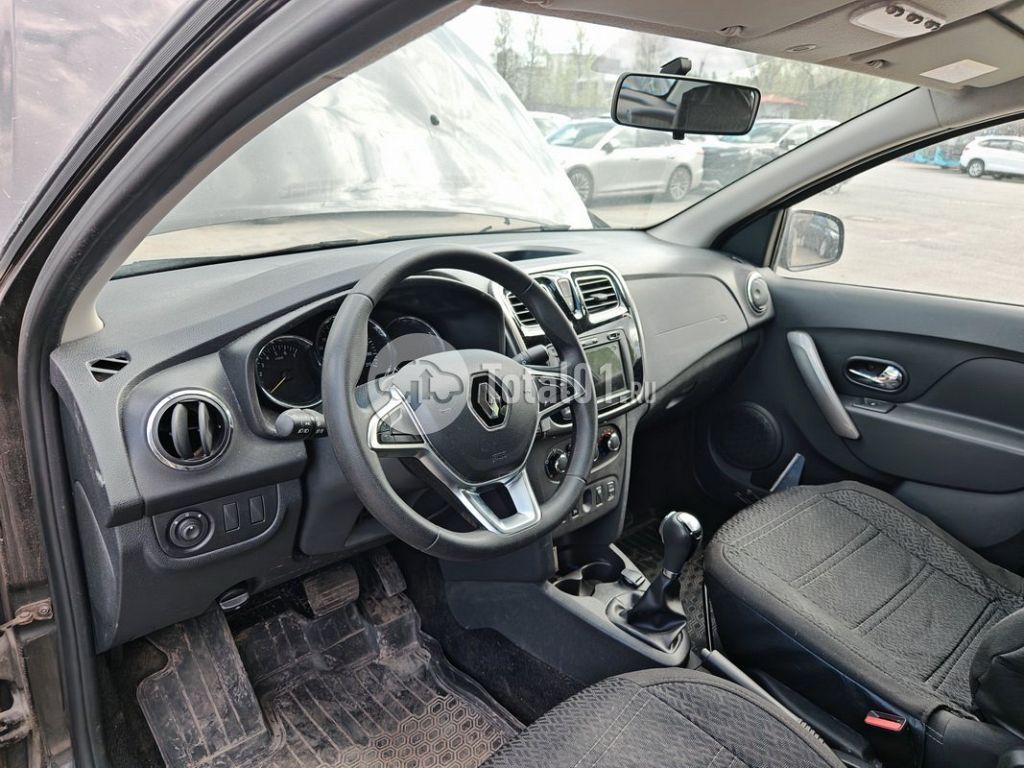 Фото Renault Logan 84