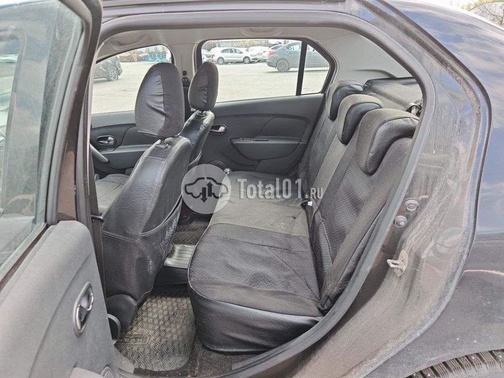 Фото Renault Logan 90