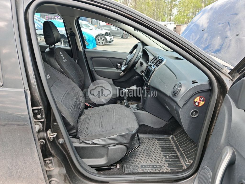 Фото Renault Logan 134