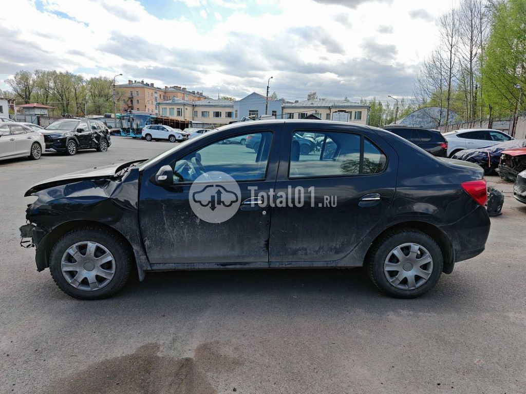 Фото Renault Logan 136