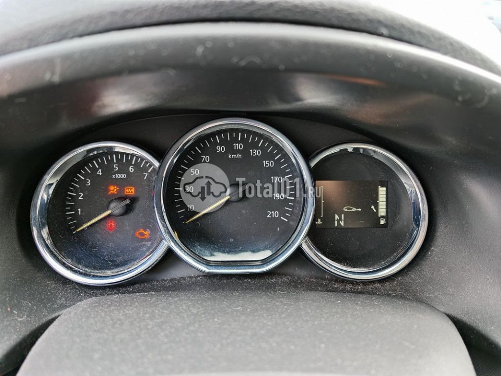 Фото Renault Logan 176