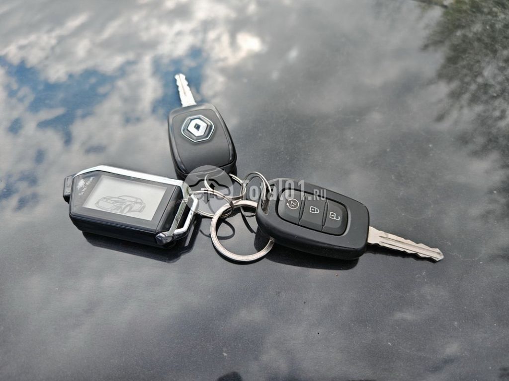 Фото Renault Logan 182