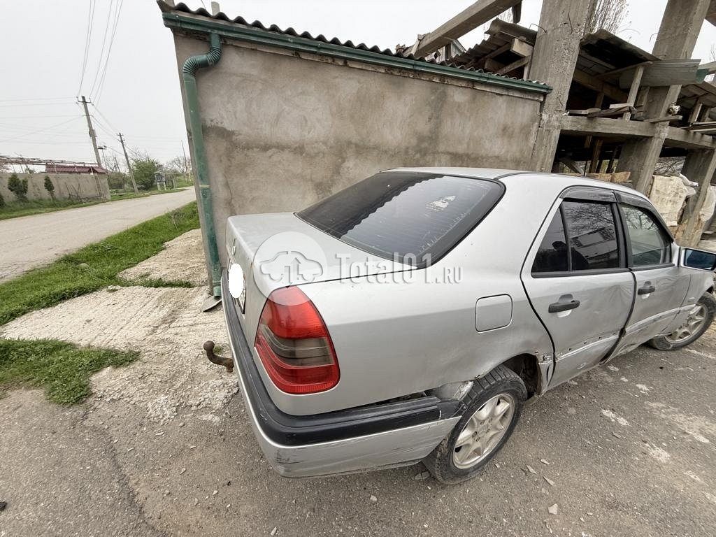 Фото Mercedes-Benz C-класс 16