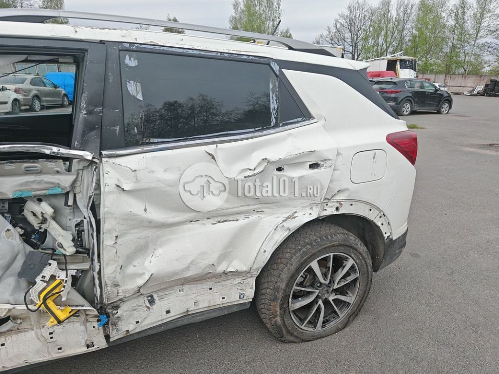 Фото SsangYong Korando 28