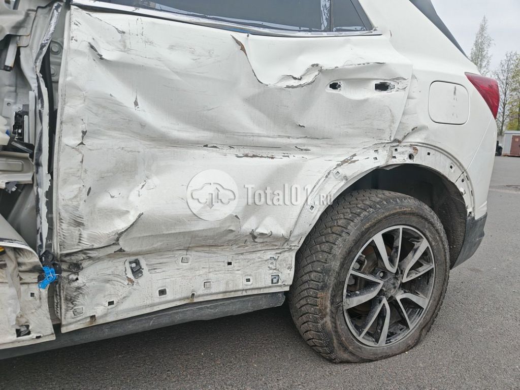 Фото SsangYong Korando 30
