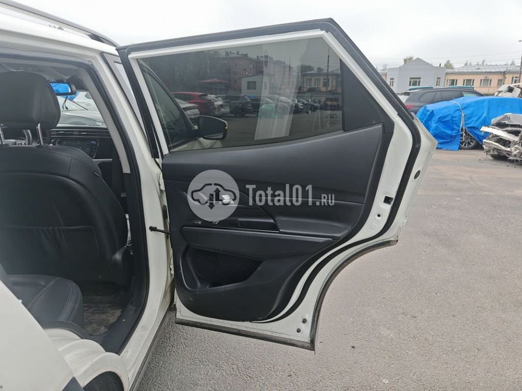 Фото SsangYong Korando 108