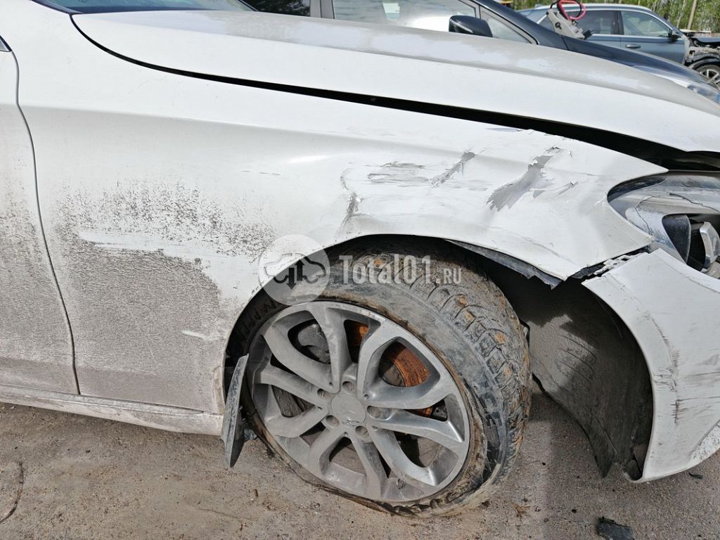 Фото Mercedes-Benz C-класс 16