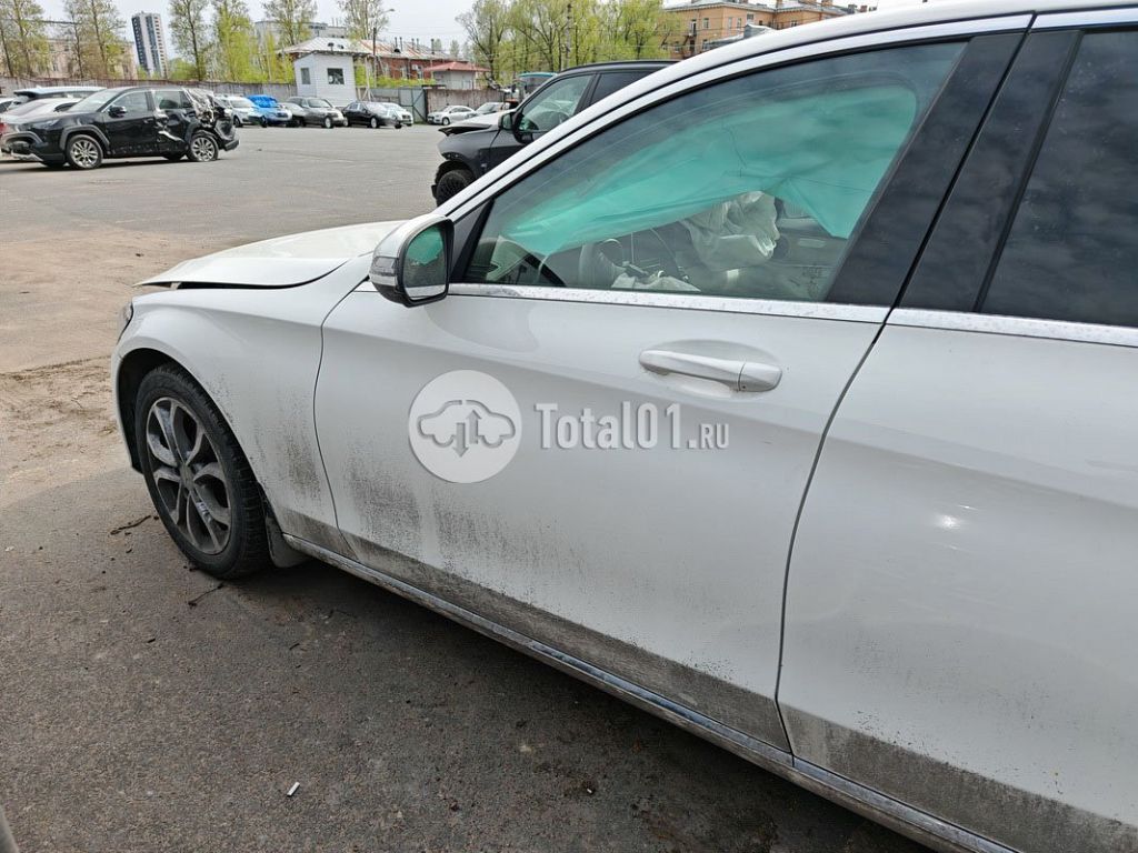 Фото Mercedes-Benz C-класс 38