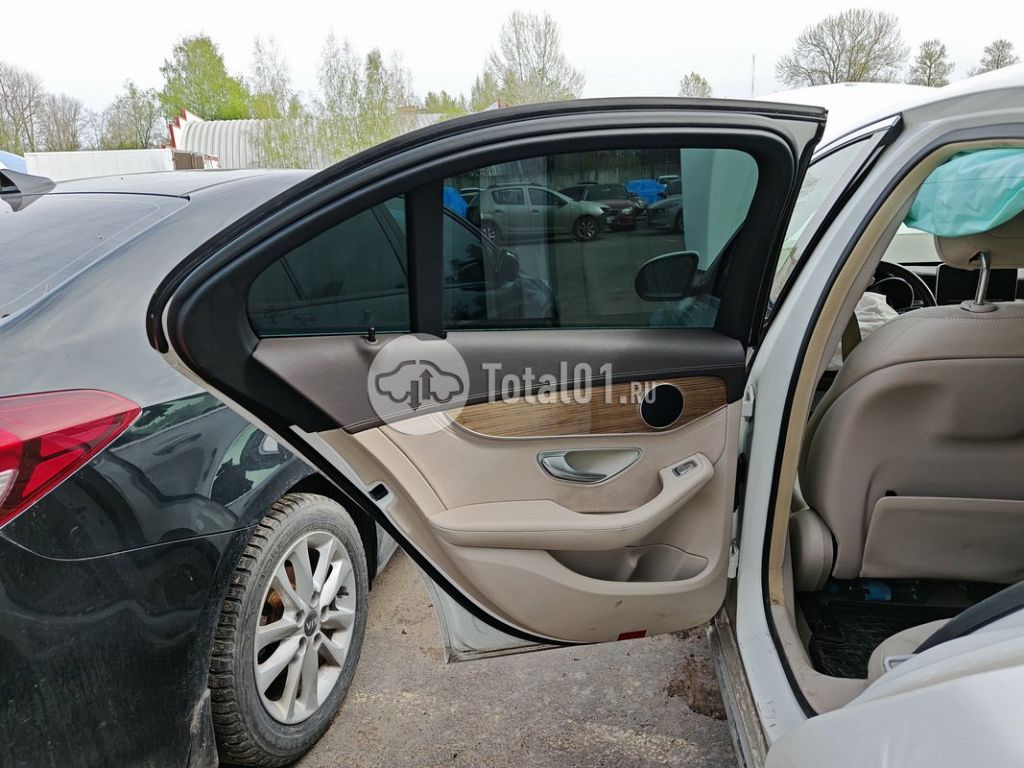 Фото Mercedes-Benz C-класс 80