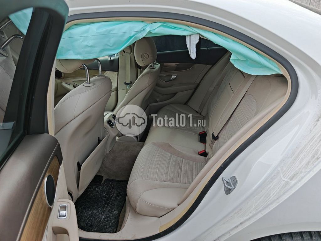 Фото Mercedes-Benz C-класс 82
