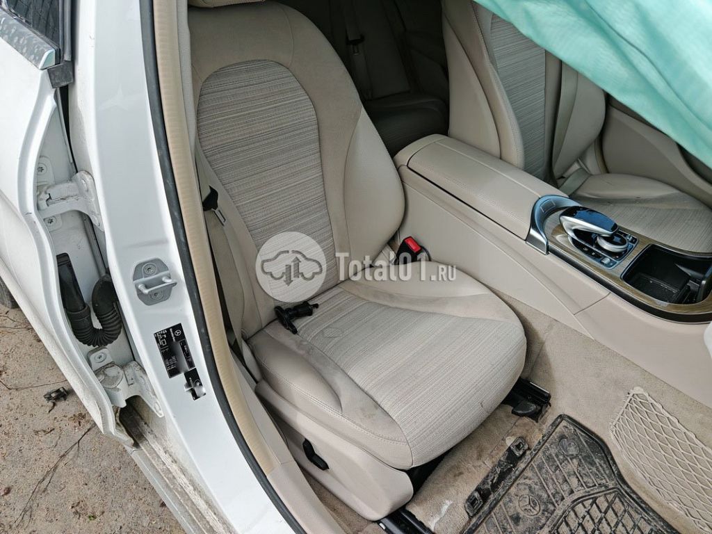 Фото Mercedes-Benz C-класс 138