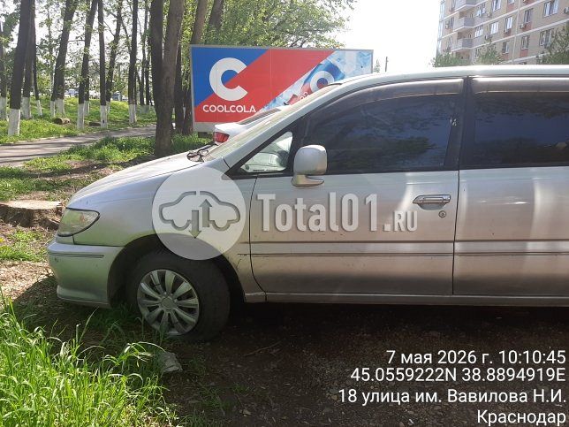 Фото Nissan Presage 8