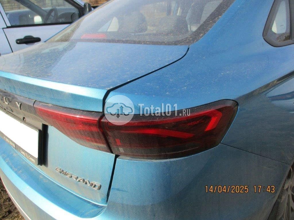 Фото Geely Emgrand 58