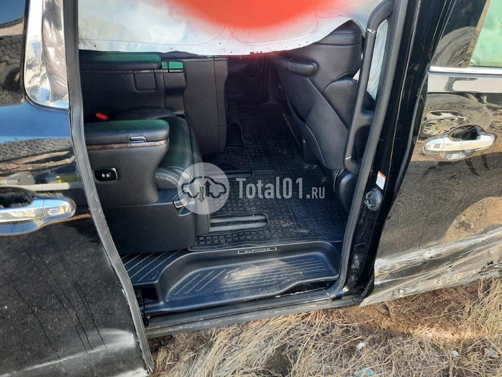 Фото Toyota Alphard 90