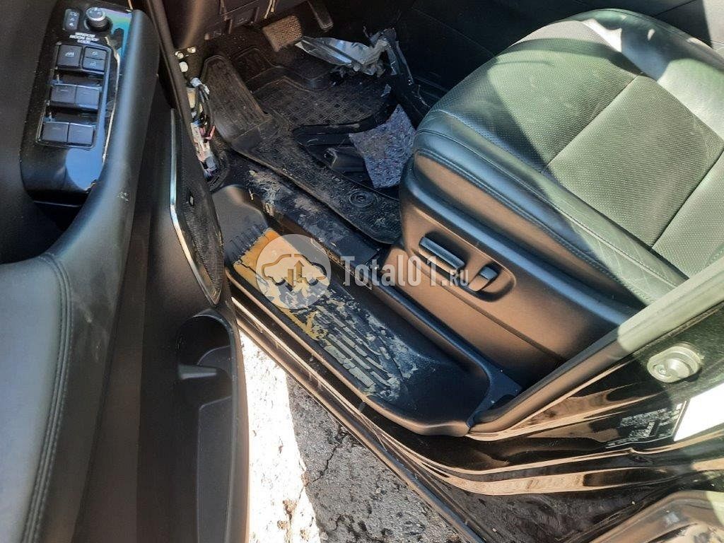 Фото Toyota Alphard 104