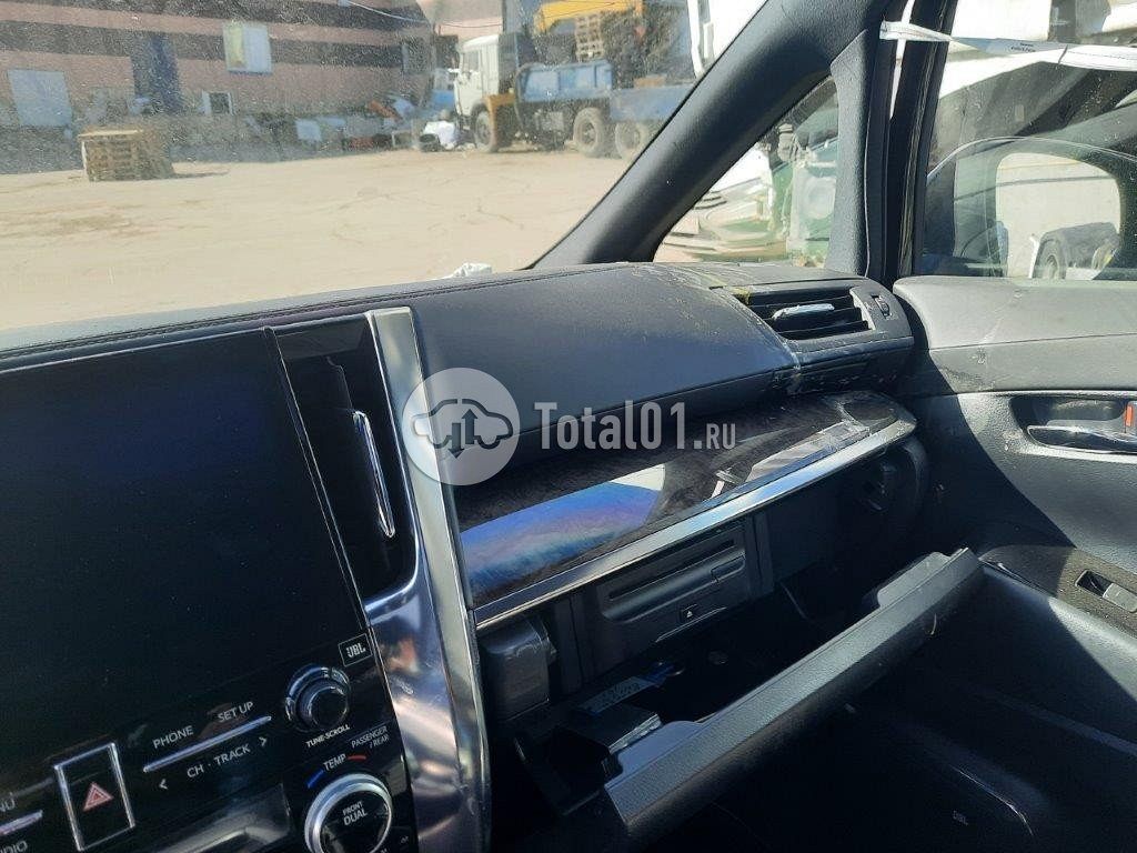 Фото Toyota Alphard 132