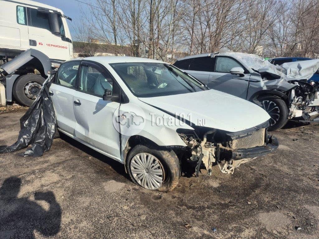 Фото Volkswagen Polo 10