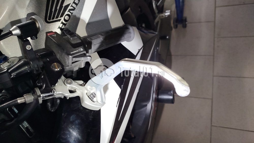 Фото Honda CBR600RR 60
