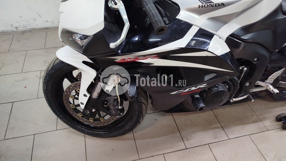 Фото Honda CBR600RR 210